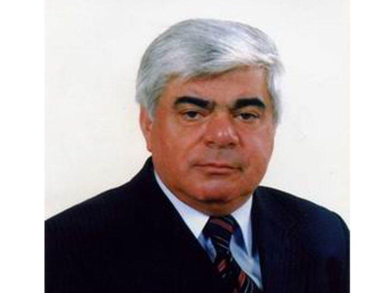 Azerbaycanda institut direktoru vefat etdi