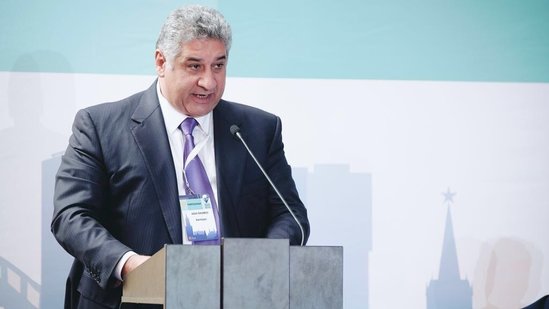 Nazir Azerbaycan idmanindaki korrupsiyadan danishdi