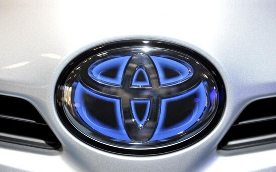 Cip defisitine gore "Toyota" istehsali keskin azaldir