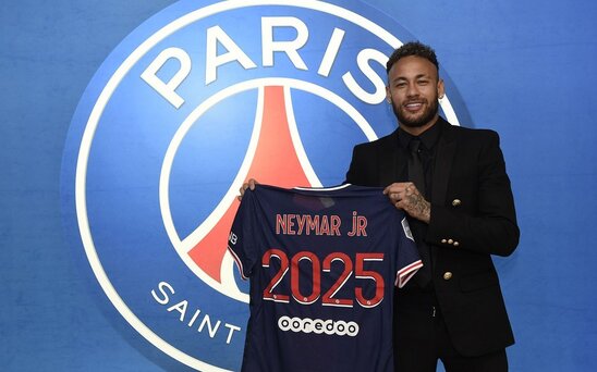 Neymar PSJ ile yeni muqavile imzaladi