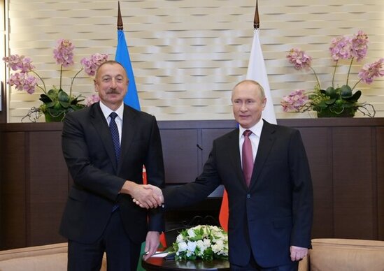 Azerbaycanin daha bir diplomatik qelebesi